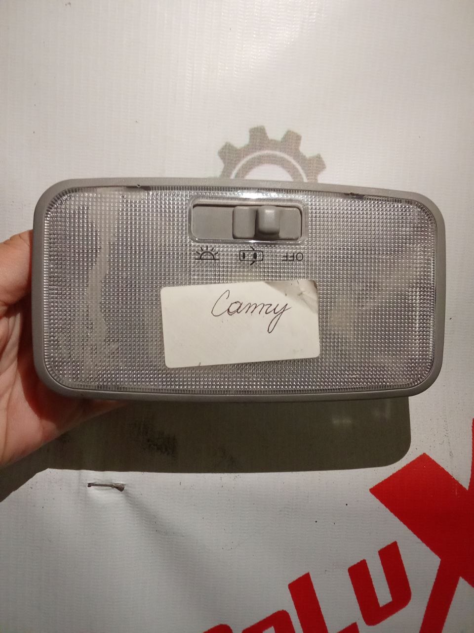 Плафон освещения салона