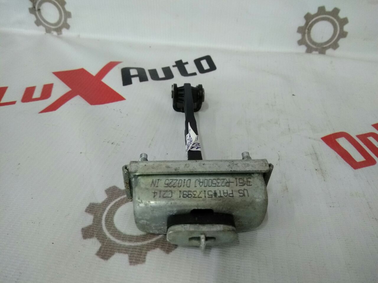 Ограничитель двери задней правой для Ford Focus · 2007–2011