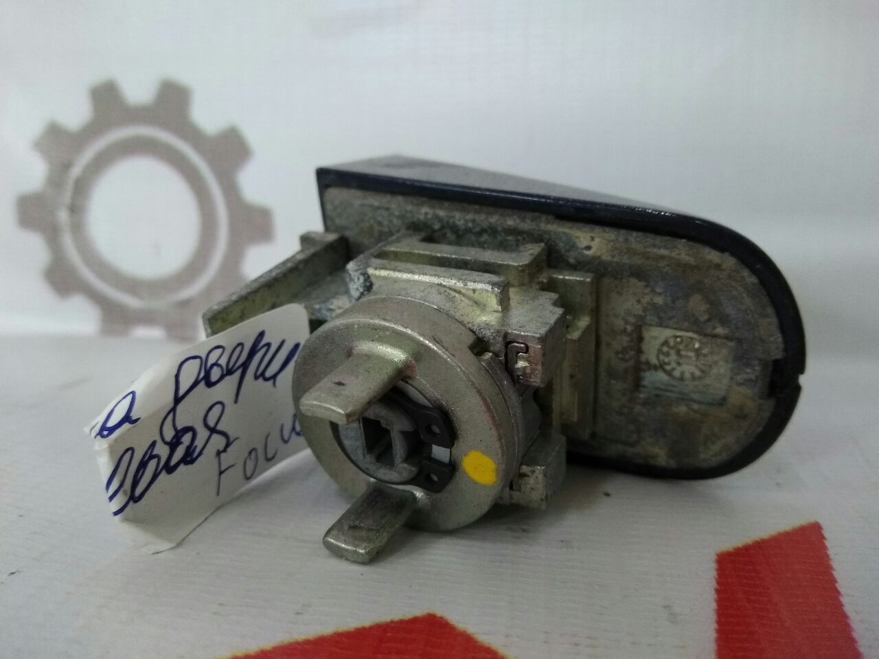 Личинка передней левой двери с ключами для Ford Focus · 2007–2011