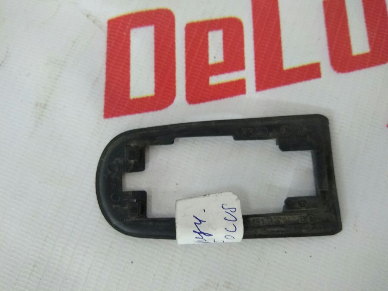 Прокладка ручки двери задней правой для Ford Focus · 2007–2011
