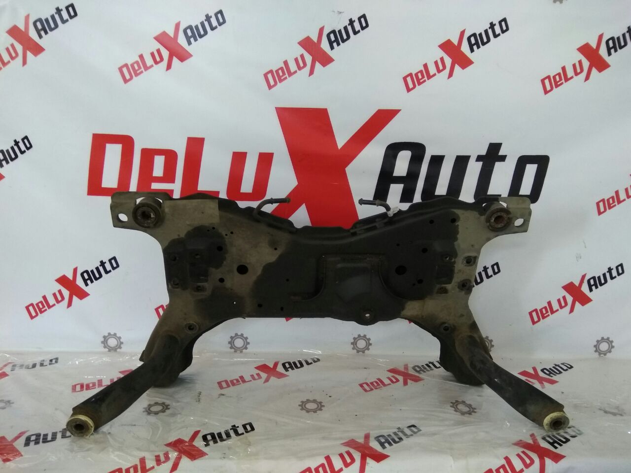 Подрамник передний для Ford Focus · 2007–2011