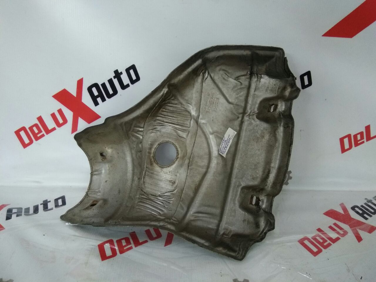Тепловая защита выпускного коллектора для Ford Focus · 2007–2011
