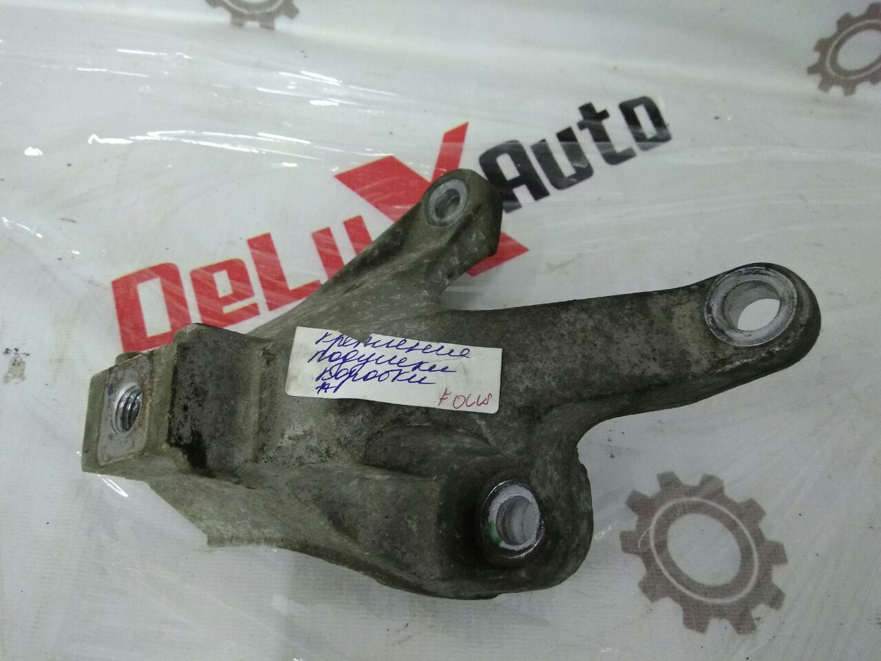 Крепление подушки КПП