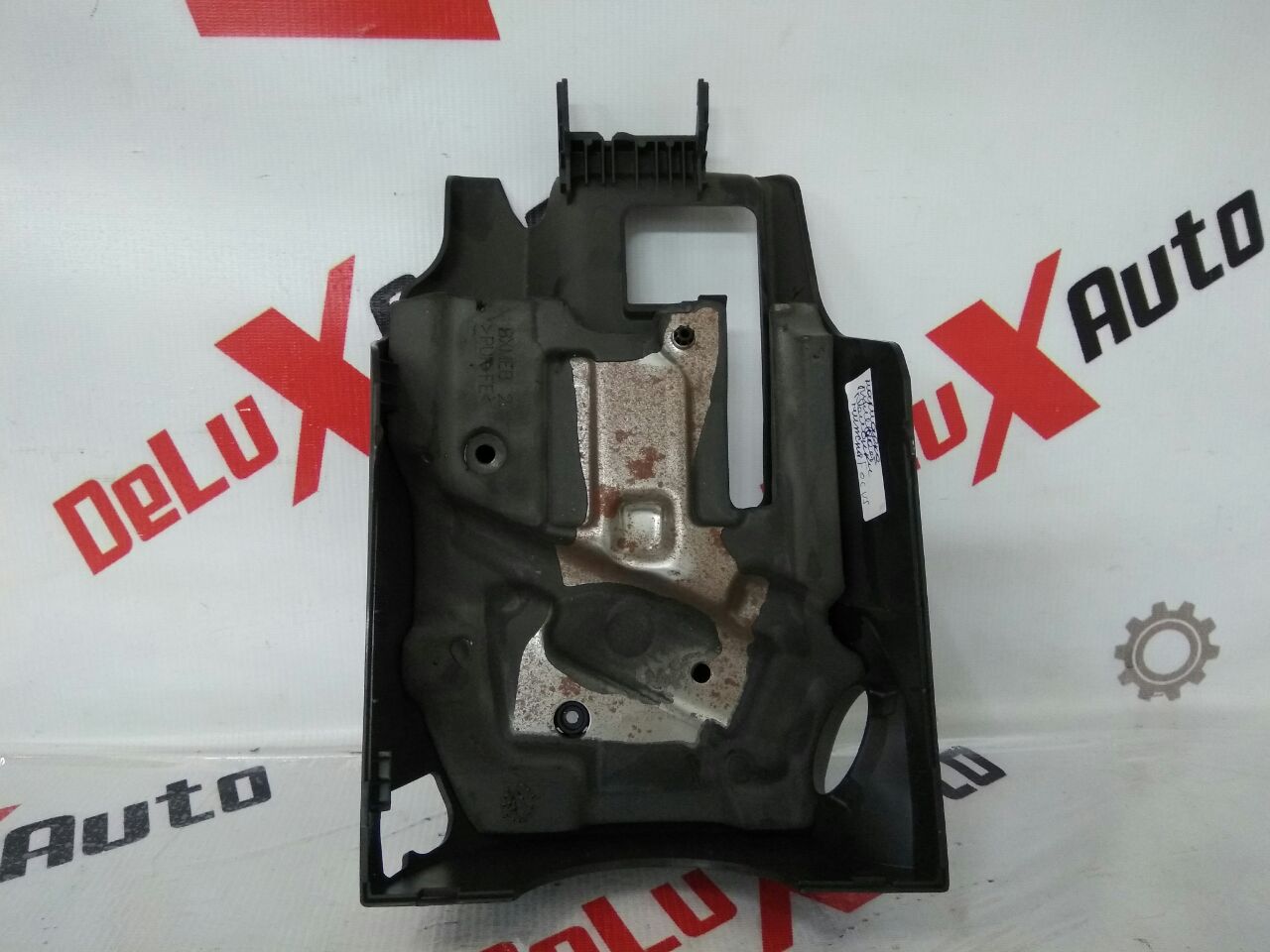 Накладка рулевой колонки нижняя для Ford Focus · 2007–2011