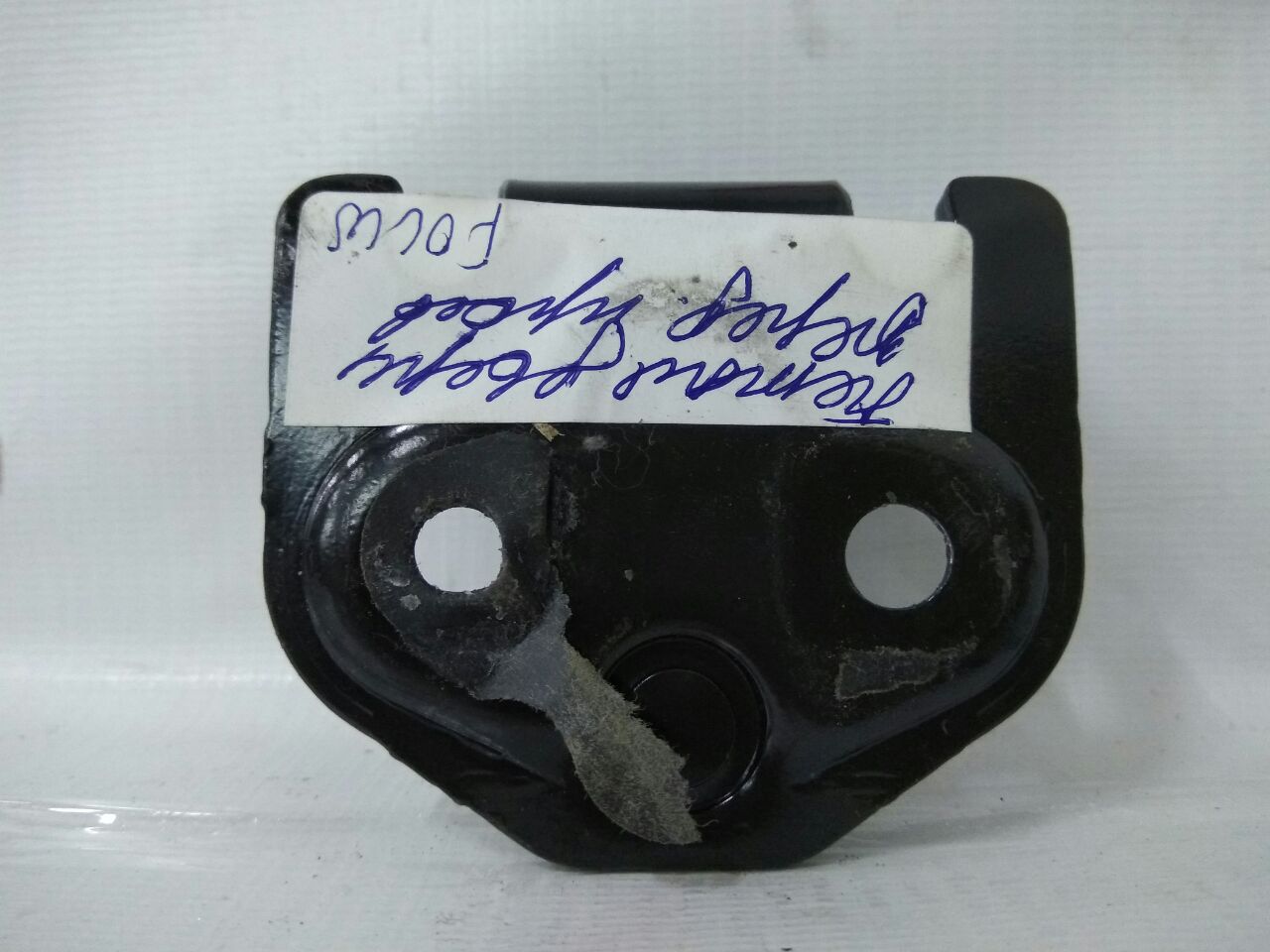 Петля двери передняя правая для Ford Focus · 2007–2011
