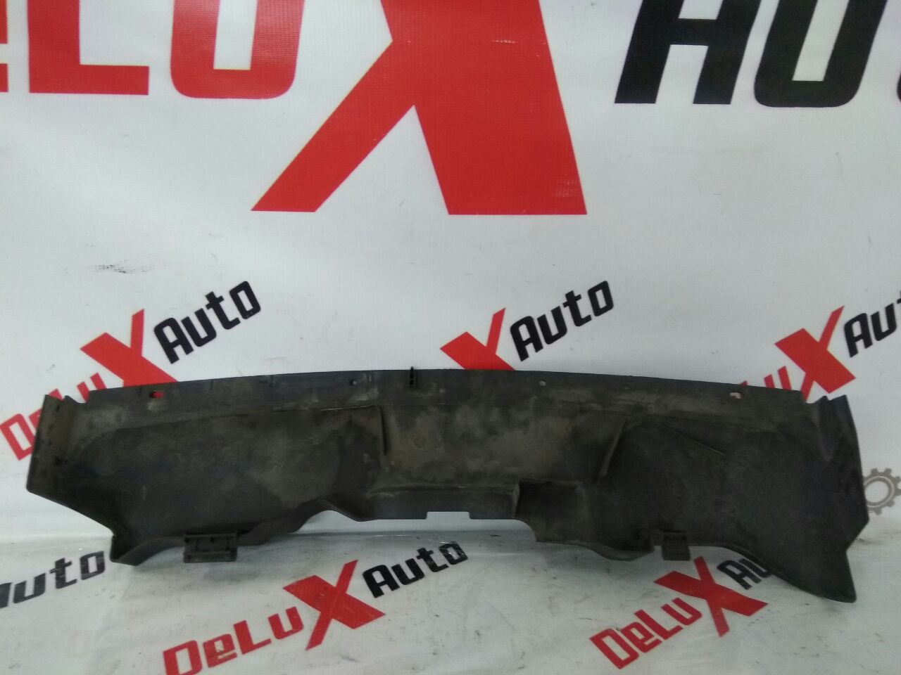 Кожух замка капота для Ford Focus · 2007–2011