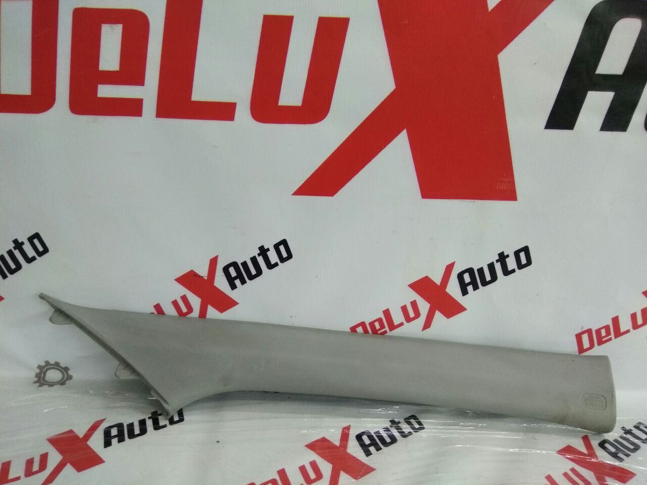 ornament față suport superior dreapta
