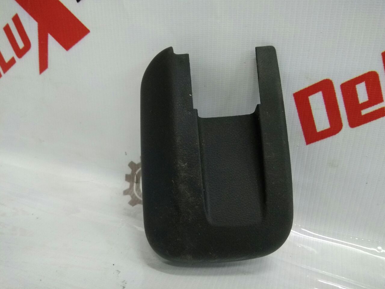 ornament față stânga scaun față dreapta